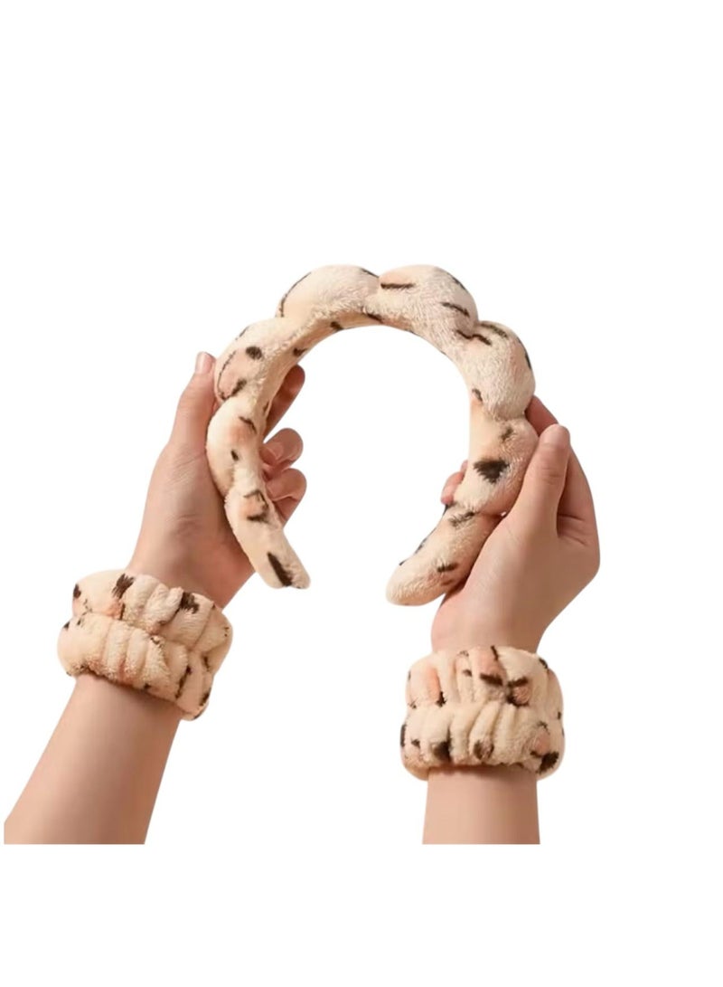 توكة طوق للشعر وعدد 2 رباط للشعر . للنساء للعنايه بالبشرة وغسيل الوجه وازالة المكياج وضع ماسك الوجه. مادة ناعمة توكه سكين كير لون عشوائى - Image 3